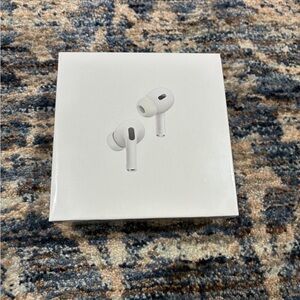 Apple AirPods Pro in White